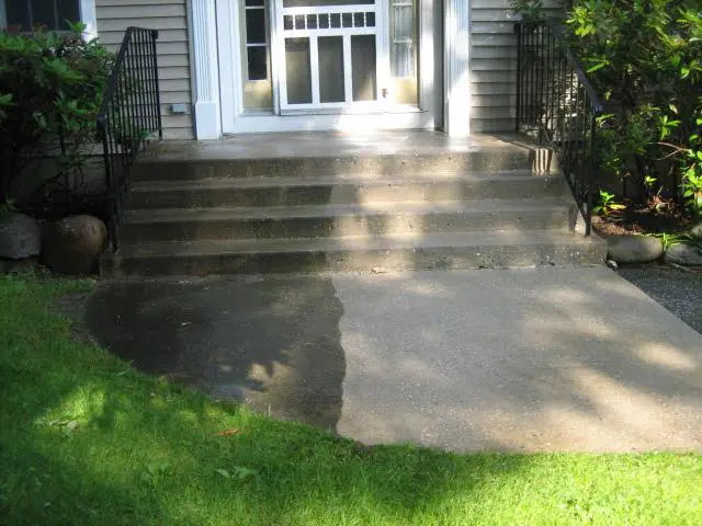 Stairs before and after cleaning